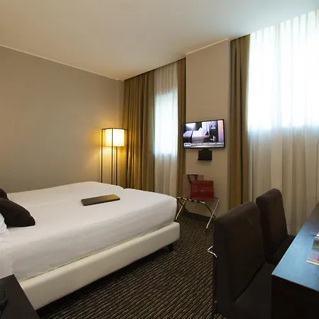 Hotel H2c Milanofiori 4*